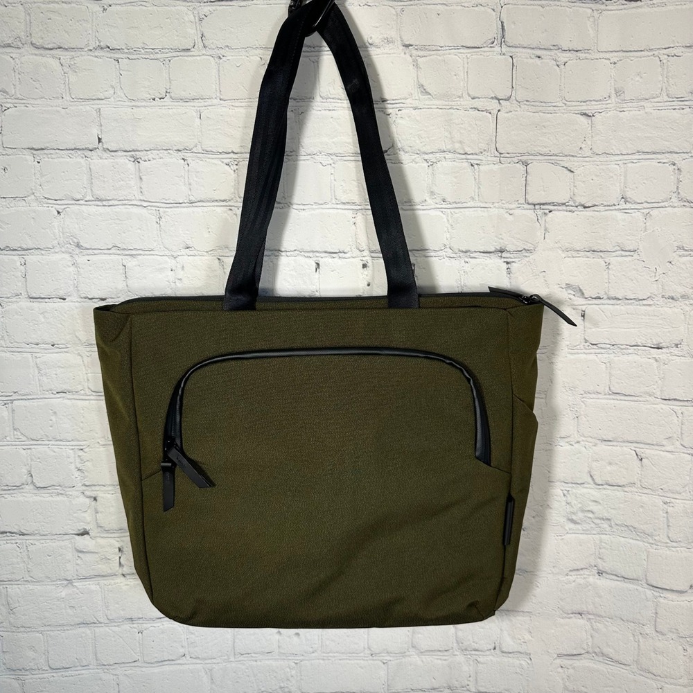 Alpaka Bravo Tote Green Axoflux Laptop Bag Travel Commuter Shoulder Bag 12L